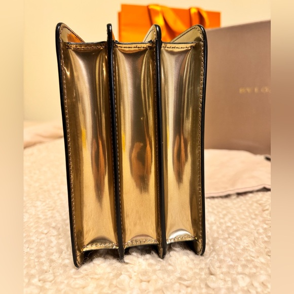 Bulgari Metallic Calfskin Serpenti Forever Top Handle Silver - Picture 10 of 10